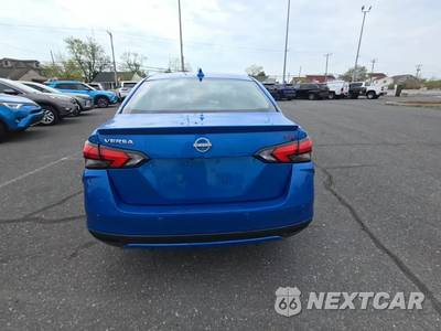2024 Nissan Versa SR - zdjęcie 4 z 26 - miniatura