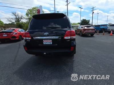 2011 Toyota Land Cruiser - zdjęcie 4 z 35 - miniatura