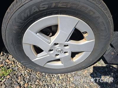 2011 Toyota Prius Two - zdjęcie 37 z 39 - miniatura