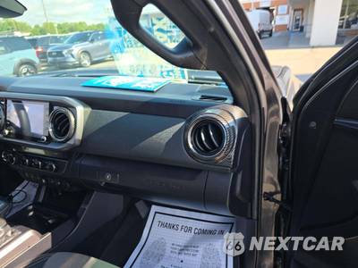 2021 Toyota Tacoma TRD Off-Road Crew Cab Long Bed - zdjęcie 19 z 26 - miniatura