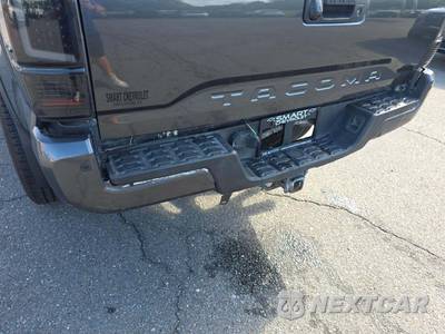 2021 Toyota Tacoma TRD Off-Road Crew Cab Long Bed - zdjęcie 24 z 26 - miniatura