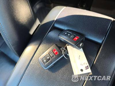 2017 Toyota Highlander XLE - zdjęcie 8 z 23 - miniatura