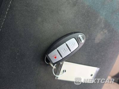 2014 Nissan Pathfinder SV - zdjęcie 5 z 25 - miniatura