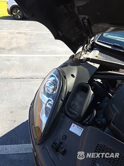 2017 Porsche Macan S - zdjęcie 19 z 19 - miniatura