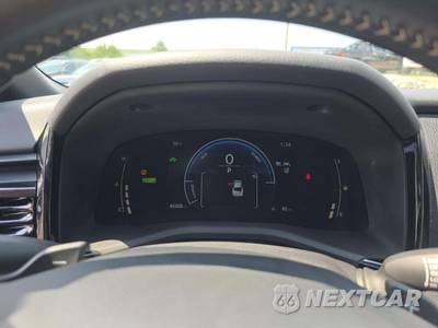 2025 Toyota Camry SE - zdjęcie 9 z 24 - miniatura
