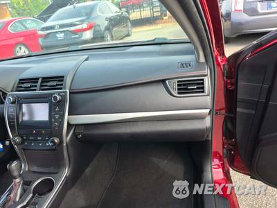 2016 Toyota Camry SE - zdjęcie 16 z 21 - miniatura