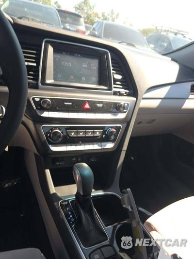 2019 Hyundai Sonata SE - zdjęcie 10 z 23 - miniatura