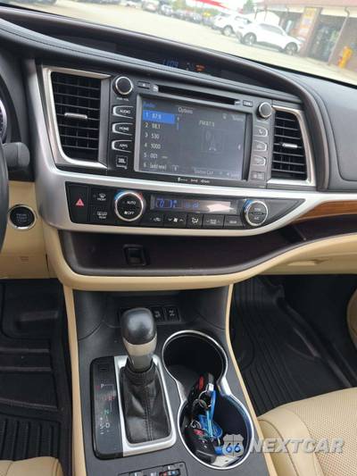 2018 Toyota Highlander Limited - zdjęcie 10 z 24 - miniatura