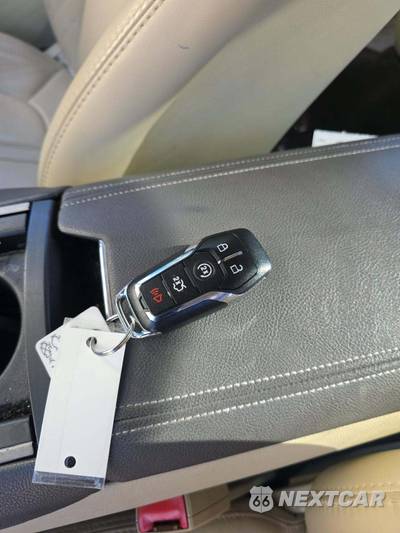 2013 Lincoln MKZ - zdjęcie 8 z 31 - miniatura
