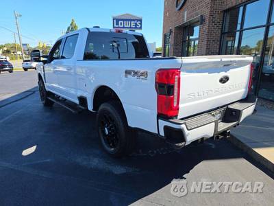 2024 Ford Super Duty F-250 Lariat Crew Cab Medium Bed - zdjęcie 2 z 20 - miniatura