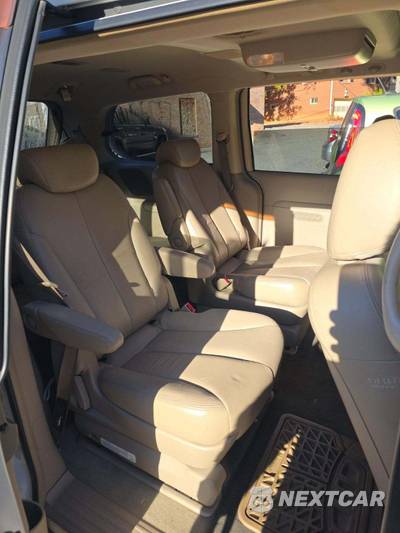 2007 Kia Sedona EX 118.9" WB - zdjęcie 17 z 24 - miniatura