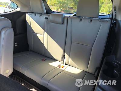 2023 Toyota Highlander Hybrid Limited - zdjęcie 14 z 22 - miniatura