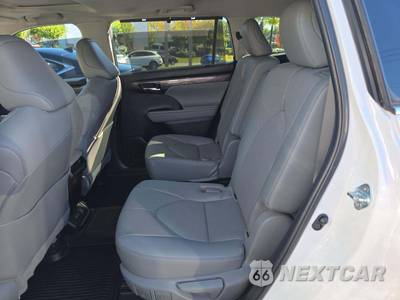 2023 Toyota Highlander Limited - zdjęcie 13 z 22 - miniatura