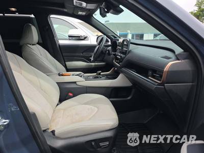 2025 Toyota Grand Highlander Hybrid MAX Platinum - zdjęcie 19 z 23 - miniatura