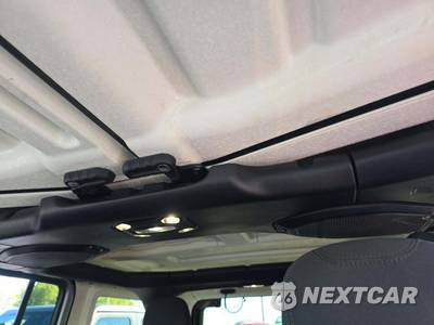2019 Jeep Wrangler Unlimited Sport S - zdjęcie 11 z 26 - miniatura