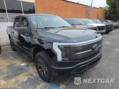 2023 Ford F-150 Lightning XLT Crew Cab Short Bed - zdjęcie 4 z 23 - miniatura