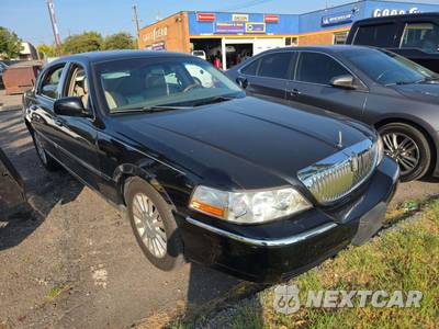 2004 Lincoln Town Car Ultimate - zdjęcie 4 z 25 - miniatura