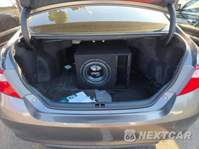 2016 Toyota Camry SE - zdjęcie 14 z 26 - miniatura