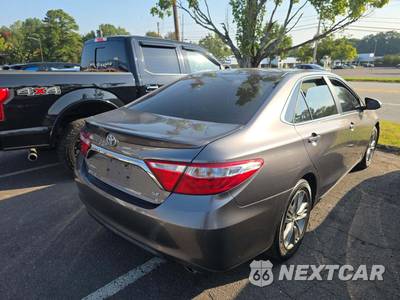2016 Toyota Camry SE - zdjęcie 3 z 26 - miniatura