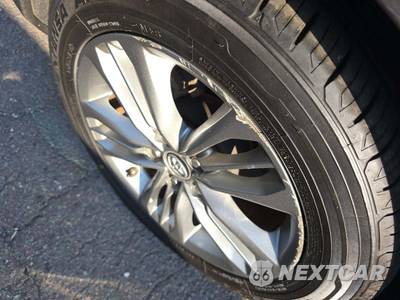 2016 Toyota Camry SE - zdjęcie 24 z 26 - miniatura