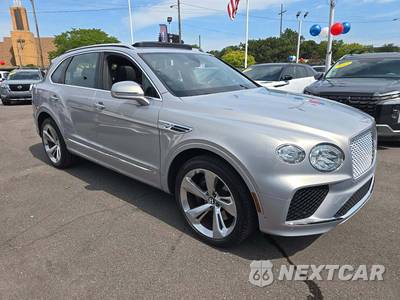 2021 Bentley Bentayga V8 - zdjęcie 4 z 25 - miniatura
