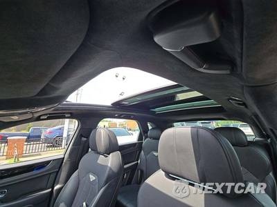 2021 Bentley Bentayga V8 - zdjęcie 11 z 25 - miniatura