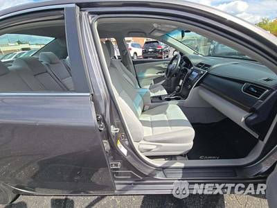 2017 Toyota Camry LE - zdjęcie 15 z 22 - miniatura
