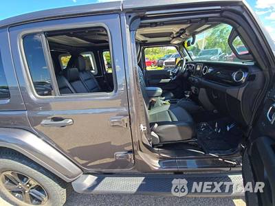 2021 Jeep Wrangler Unlimited Sahara Altitude Edition - zdjęcie 15 z 19 - miniatura