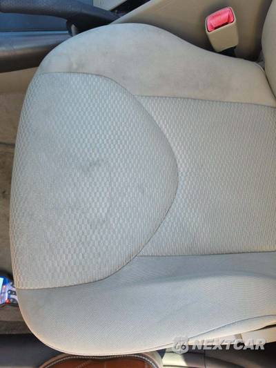 2012 Toyota RAV4 - zdjęcie 18 z 23 - miniatura