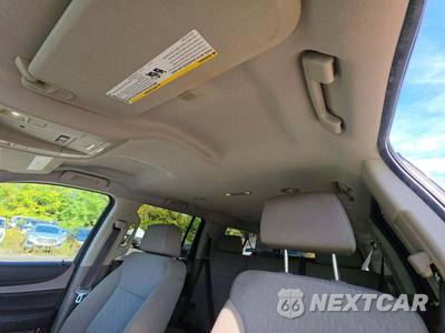 2018 Chevrolet Suburban 1500 LS 1LS - zdjęcie 8 z 23 - miniatura
