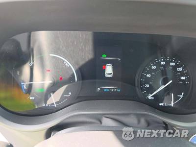 2021 Toyota Sienna Hybrid XSE 7-Passenger - zdjęcie 6 z 20 - miniatura