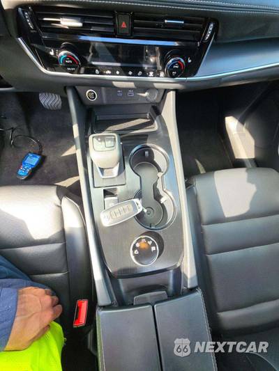 2023 Nissan Rogue SV - zdjęcie 5 z 19 - miniatura