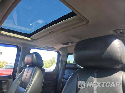 2011 Chevrolet Silverado 2500HD LTZ Crew Cab Medium Bed 1LZ - zdjęcie 11 z 24 - miniatura