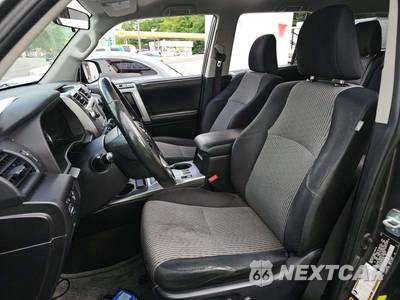 2014 Toyota 4Runner SR5 - zdjęcie 6 z 29 - miniatura