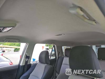 2014 Toyota 4Runner SR5 - zdjęcie 11 z 29 - miniatura