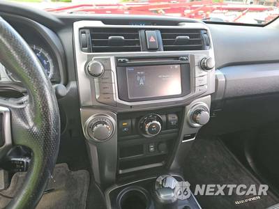 2014 Toyota 4Runner SR5 - zdjęcie 10 z 29 - miniatura