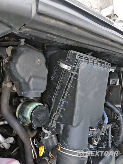 2014 Toyota 4Runner SR5 - zdjęcie 26 z 29 - miniatura