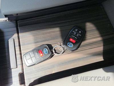 2023 Toyota Sienna Limited 7-Passenger 120.5" WB - zdjęcie 8 z 23 - miniatura