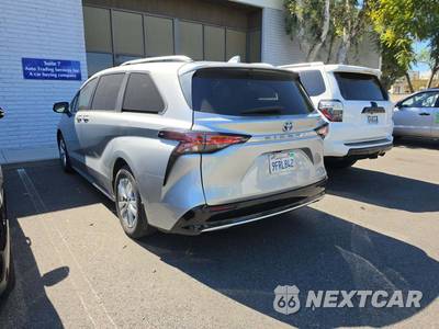 2023 Toyota Sienna Limited 7-Passenger 120.5" WB - zdjęcie 2 z 23 - miniatura