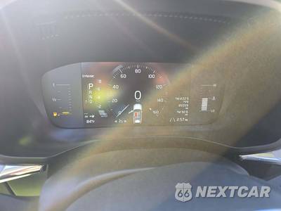 2019 Volvo XC60 T5 Momentum - zdjęcie 6 z 17 - miniatura