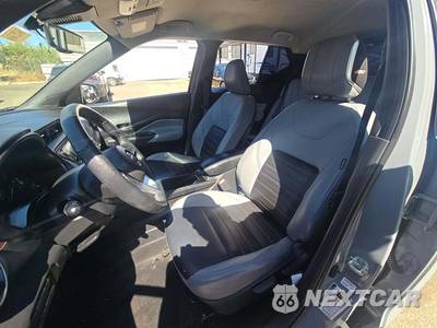 2021 Nissan Kicks SR - zdjęcie 3 z 23 - miniatura
