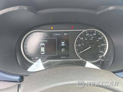 2025 Nissan Versa SV - zdjęcie 9 z 22 - miniatura