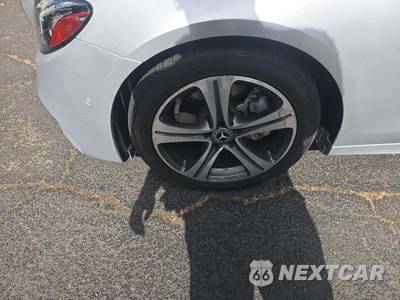 2019 Mercedes-Benz E 300 Sedan - zdjęcie 18 z 24 - miniatura