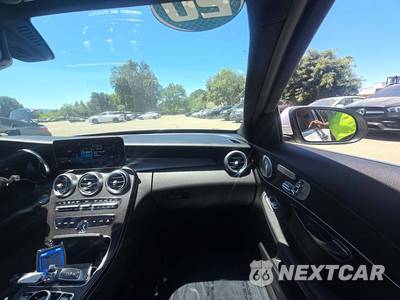 2020 Mercedes-Benz C 300 Sedan - zdjęcie 16 z 19 - miniatura