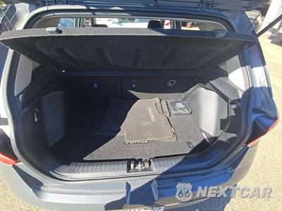 2023 Hyundai Venue SEL - zdjęcie 11 z 21 - miniatura