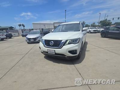 2017 Nissan Pathfinder SV - zdjęcie 1 z 29 - miniatura