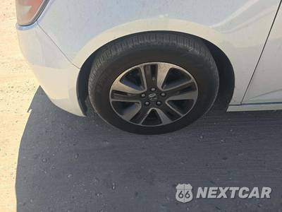 2015 Honda Odyssey Touring 118.1" WB - zdjęcie 19 z 23 - miniatura