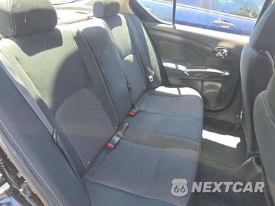 2015 Nissan Versa SV - zdjęcie 16 z 28 - miniatura