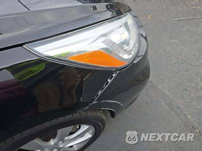 2014 Hyundai Accent SE Hatchback - zdjęcie 24 z 28 - miniatura