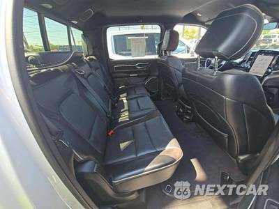 2023 Ram 1500 Laramie Crew Cab Short Bed - zdjęcie 16 z 23 - miniatura
